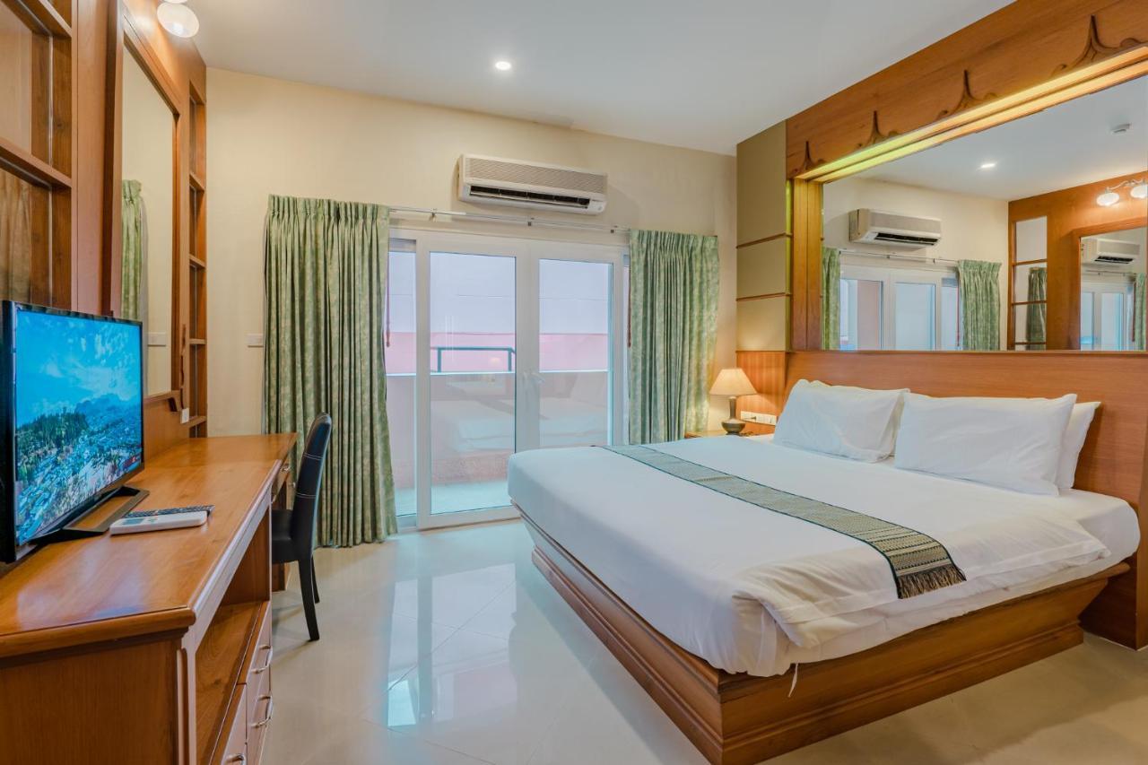 Whitehouse Condotel Pattaya Eksteriør billede